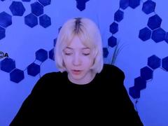 SabrinaMooreI from xLoveCam