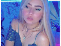 SabrinaOlsons - female webcam at xLoveCam