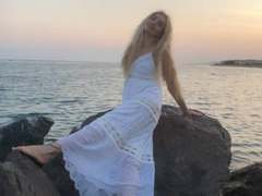 SabrinaSharm from xLoveCam