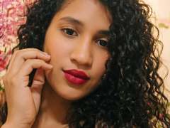Sadieth - female with brown hair and  big tits webcam at xLoveCam
