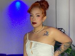 Sahrataylorr from xLoveCam