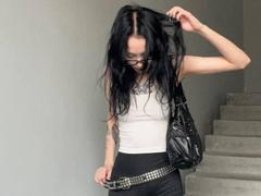 SakuraBloom - female with black hair webcam at xLoveCam