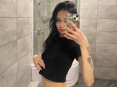 SakuraBloom - female with black hair webcam at xLoveCam