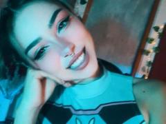 SakuraKamisama - blond female webcam at xLoveCam