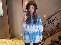 SalinaLabauve - female with brown hair webcam at xLoveCam