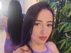 EmmaEverhart - female with brown hair webcam at LiveJasmin