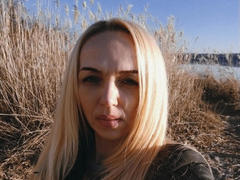 SallySweet-hot - blond female webcam at xLoveCam