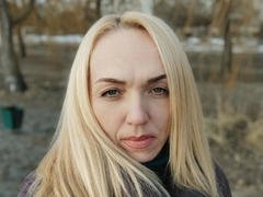 SallySweet-hot - blond female webcam at xLoveCam