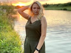 SallyVerda - blond female webcam at xLoveCam