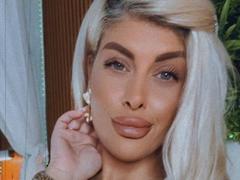 SalmaRoze - blond female with  big tits webcam at LiveJasmin