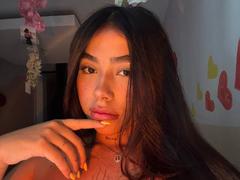 SalomeAndAustin - couple webcam at xLoveCam