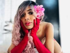 SalomeBenz from xLoveCam