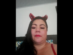 SalomeLover - female with black hair and  big tits webcam at xLoveCam