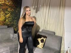 SalomeRossi - blond female with  big tits webcam at xLoveCam