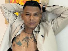 SamSexy69 - male webcam at xLoveCam