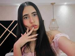 SamantaKim - female with brown hair webcam at LiveJasmin