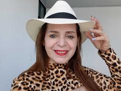 SamantaMature69 - blond female with  big tits webcam at xLoveCam