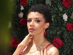 SamantaHally - female with black hair and  big tits webcam at LiveJasmin