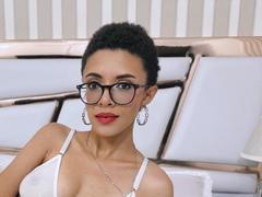 SamantaHally - female with black hair and  big tits webcam at LiveJasmin