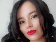 SamanthaJhonsons - female with black hair and  big tits webcam at LiveJasmin