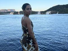 SamanthaBss - female with black hair webcam at xLoveCam