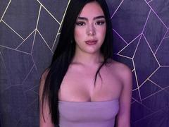 SamanthaChasse - female with black hair webcam at LiveJasmin
