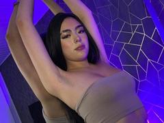 SamanthaChasse - female with black hair webcam at LiveJasmin