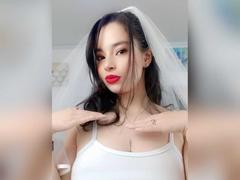SamanthaJhonsons - female with black hair and  big tits webcam at LiveJasmin