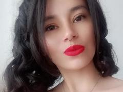 SamanthaJhonsons - female with black hair and  big tits webcam at LiveJasmin
