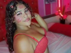 SamanthaJonesy - female webcam at xLoveCam