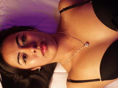 SamanthaRosses - female with black hair webcam at xLoveCam