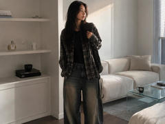 SamanthaTango - female with black hair and  big tits webcam at xLoveCam