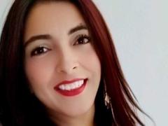 RosieFoxx - female with black hair webcam at xLoveCam