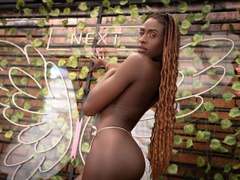 SamaraJackson - female with black hair webcam at xLoveCam