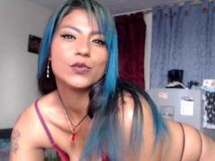 SamathaMay - female with brown hair webcam at xLoveCam