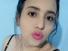 SamiLove - female webcam at xLoveCam