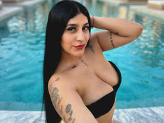 SamiSins - female with black hair and  big tits webcam at xLoveCam