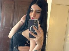SamiSins from xLoveCam