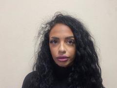 SamiraVeda - female with black hair and  big tits webcam at xLoveCam