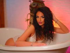 SamiraVeda - female with black hair and  big tits webcam at xLoveCam