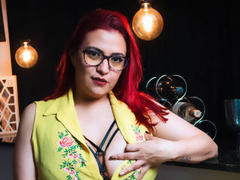 SammanthaOwens - female with red hair and  big tits webcam at LiveJasmin