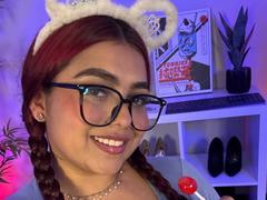 SammyOwenss - female with red hair webcam at xLoveCam