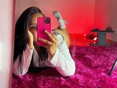 SammyTitss - female with  big tits webcam at xLoveCam