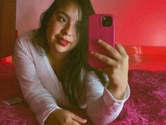 SammyTitss - female with  big tits webcam at xLoveCam