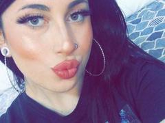 SammyViolet from xLoveCam