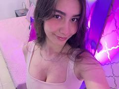 SammyWeet - female with brown hair and  big tits webcam at LiveJasmin