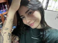 SammyWeet - female with brown hair and  big tits webcam at LiveJasmin