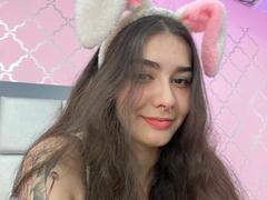 SammyWeet - female with brown hair and  big tits webcam at LiveJasmin