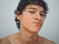 SamuelHills from xLoveCam