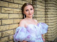 SamuelaBella - blond female webcam at xLoveCam